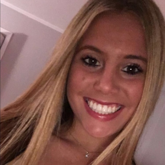 Meet your Posher, Rebecca - Picture 1 of 1